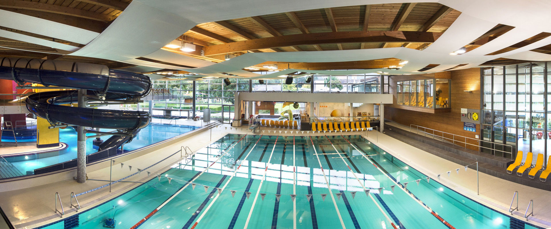 Acquarena Brixen indoor area View from the indoor area of the Acquarena Brixen swimming pool.