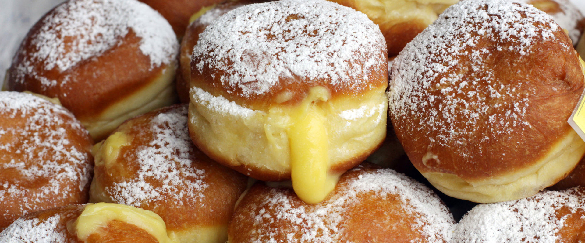 Carnival doughnuts with cream filling.