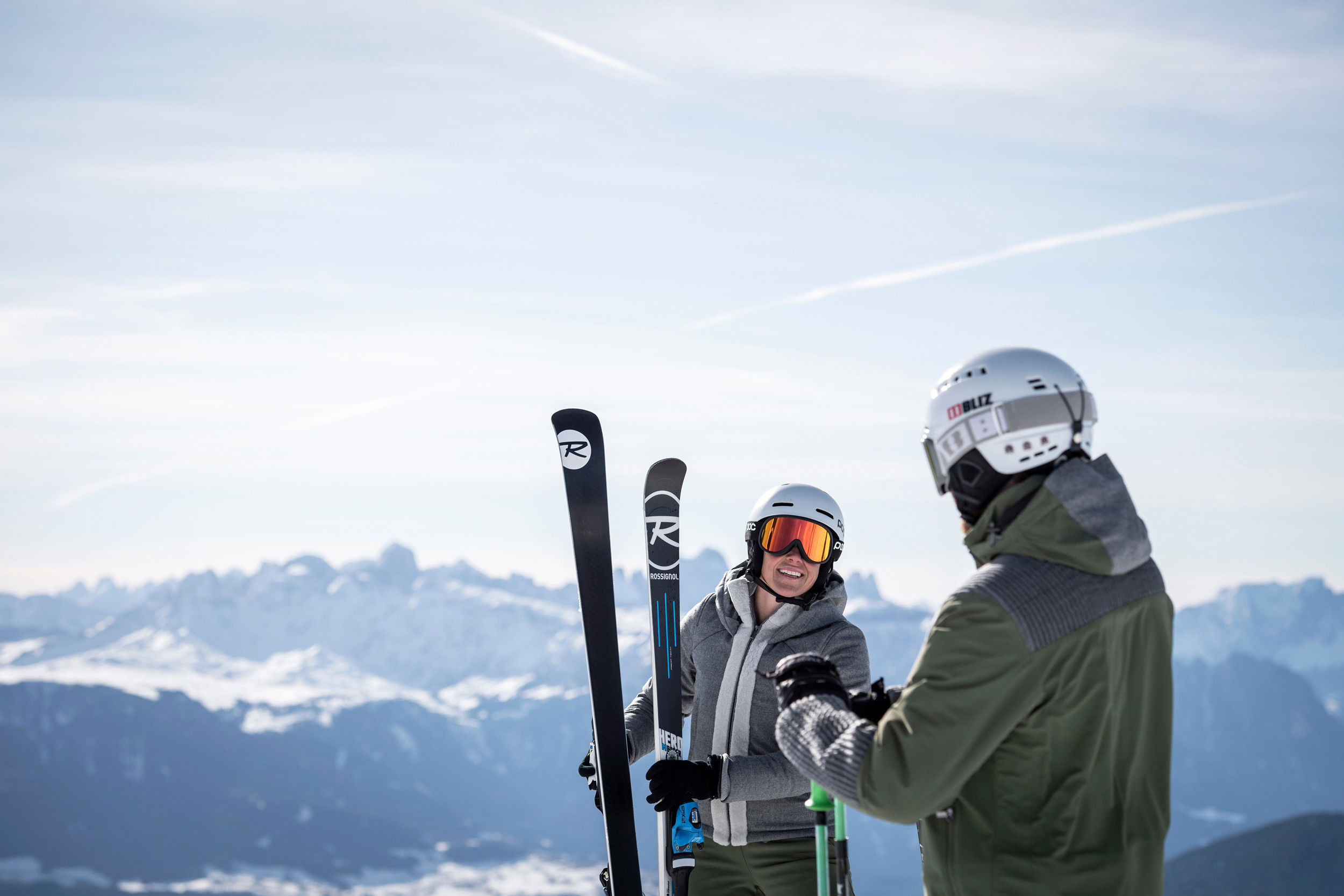 Mandatory wearing of ski helmets for skiing in South Tyrol
