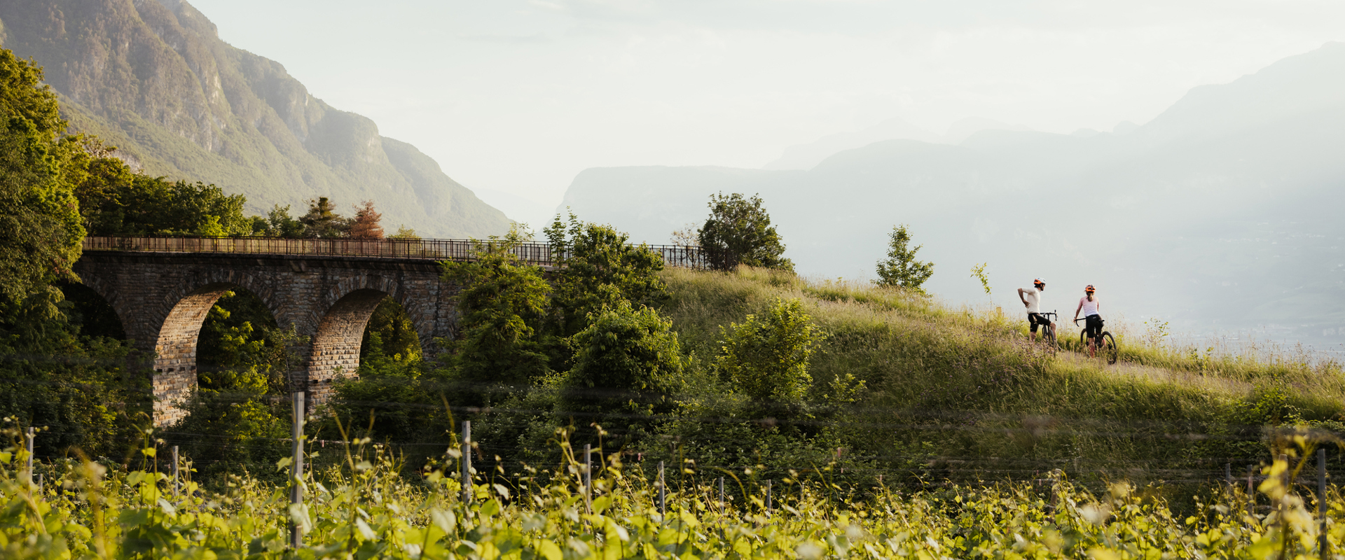 Two Cyclists on a bike tour on the trackbed of the former Flöeimstalbahn railway